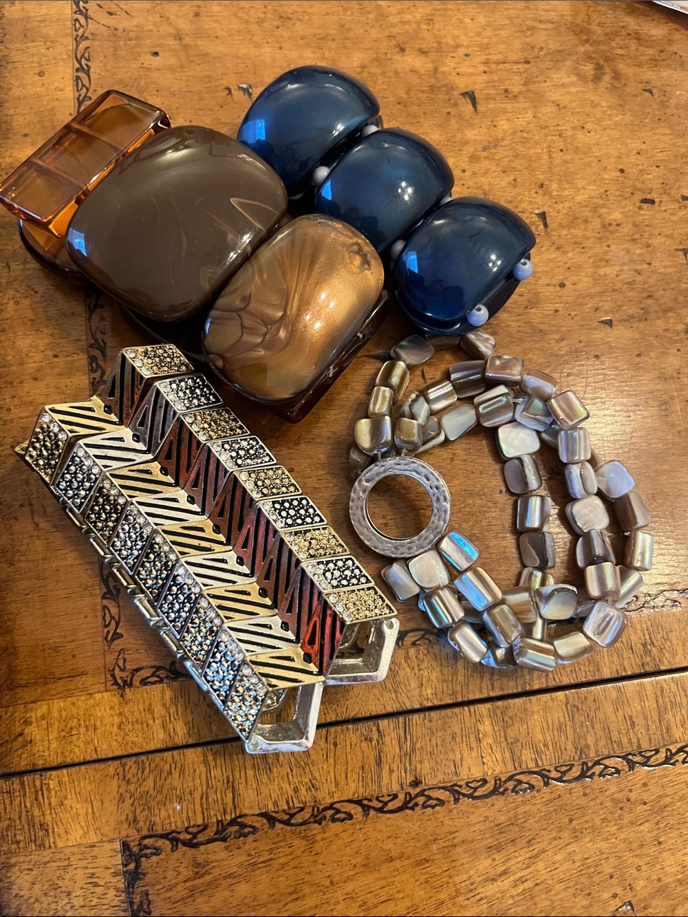 Stretch bracelets set of 4